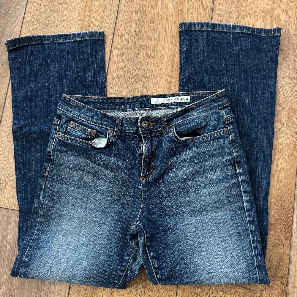 DKNY Jeans Bootcut Leg Women's Size 8R Blue Mid Rise 5-Pocket Medium Wash Mint C